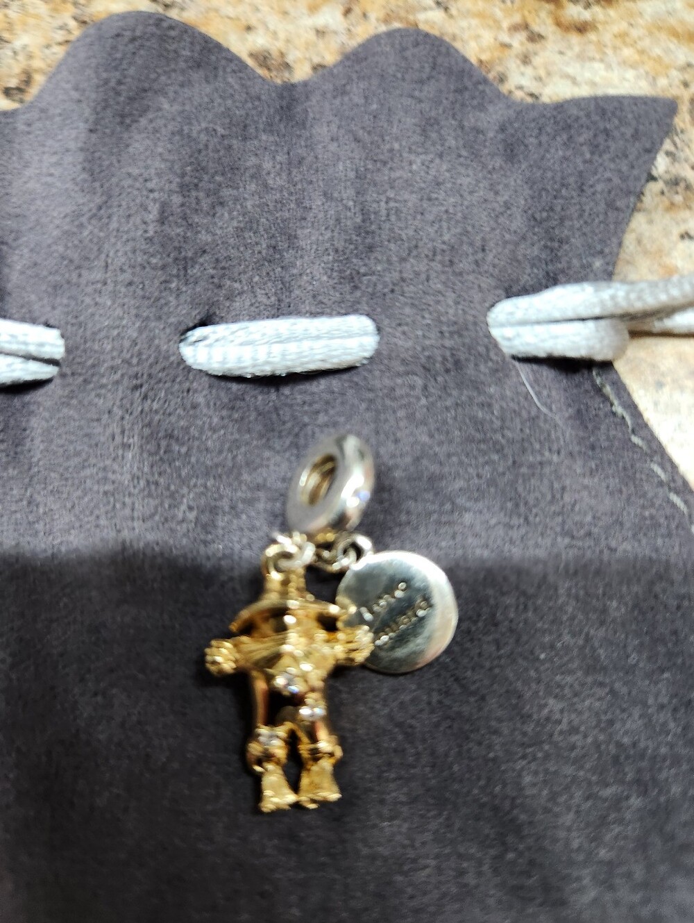 PANDORA Shine Collection- RARE & RETIRED Scarecrow Love Guard Charm